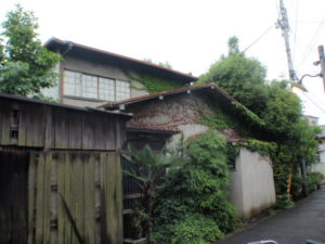 別荘地の解体工事 解体費用の共益費 解体業界の透明化に日々奮闘するスタッフブログ